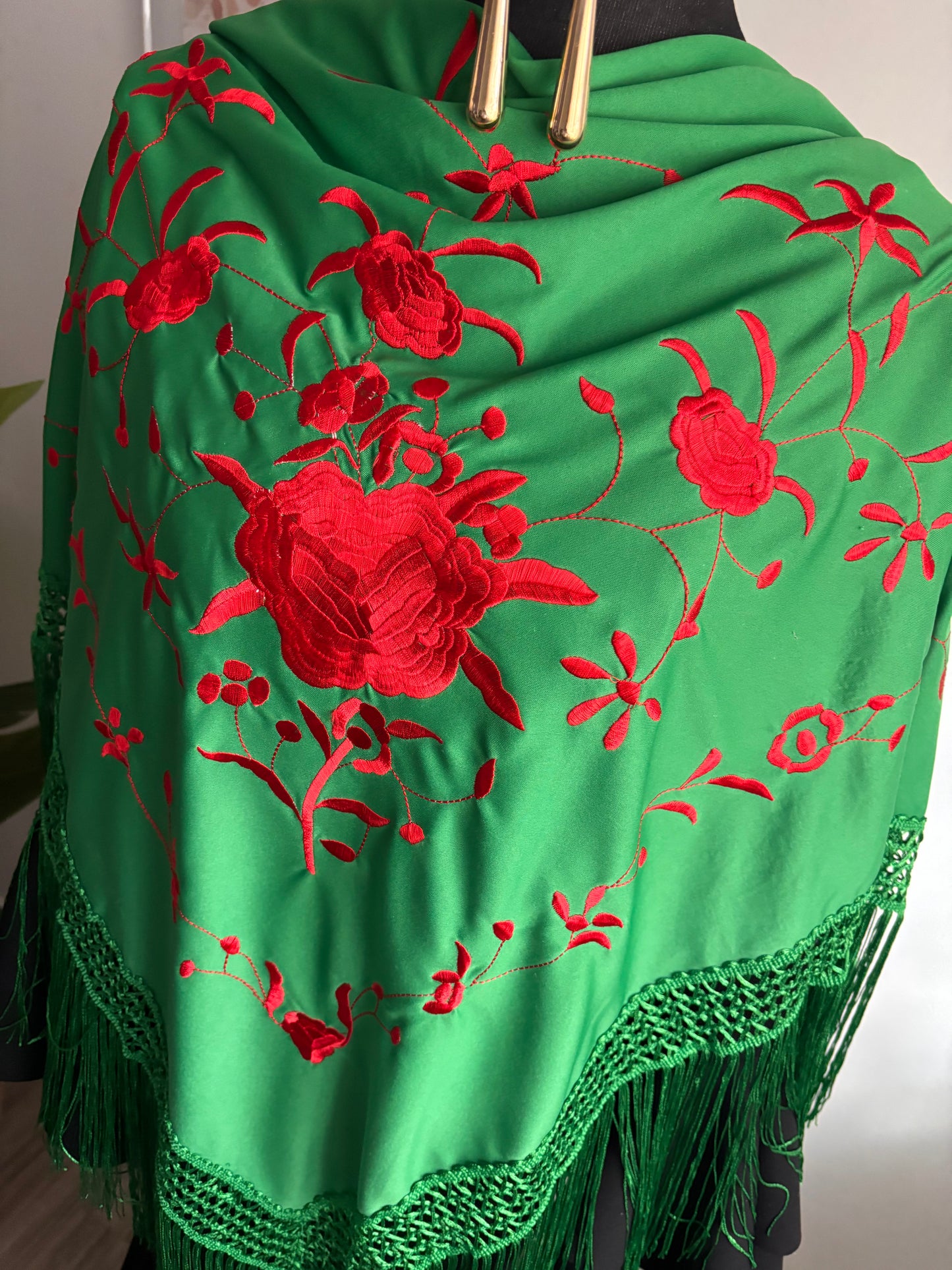 Mantón Arrebato Grande 006