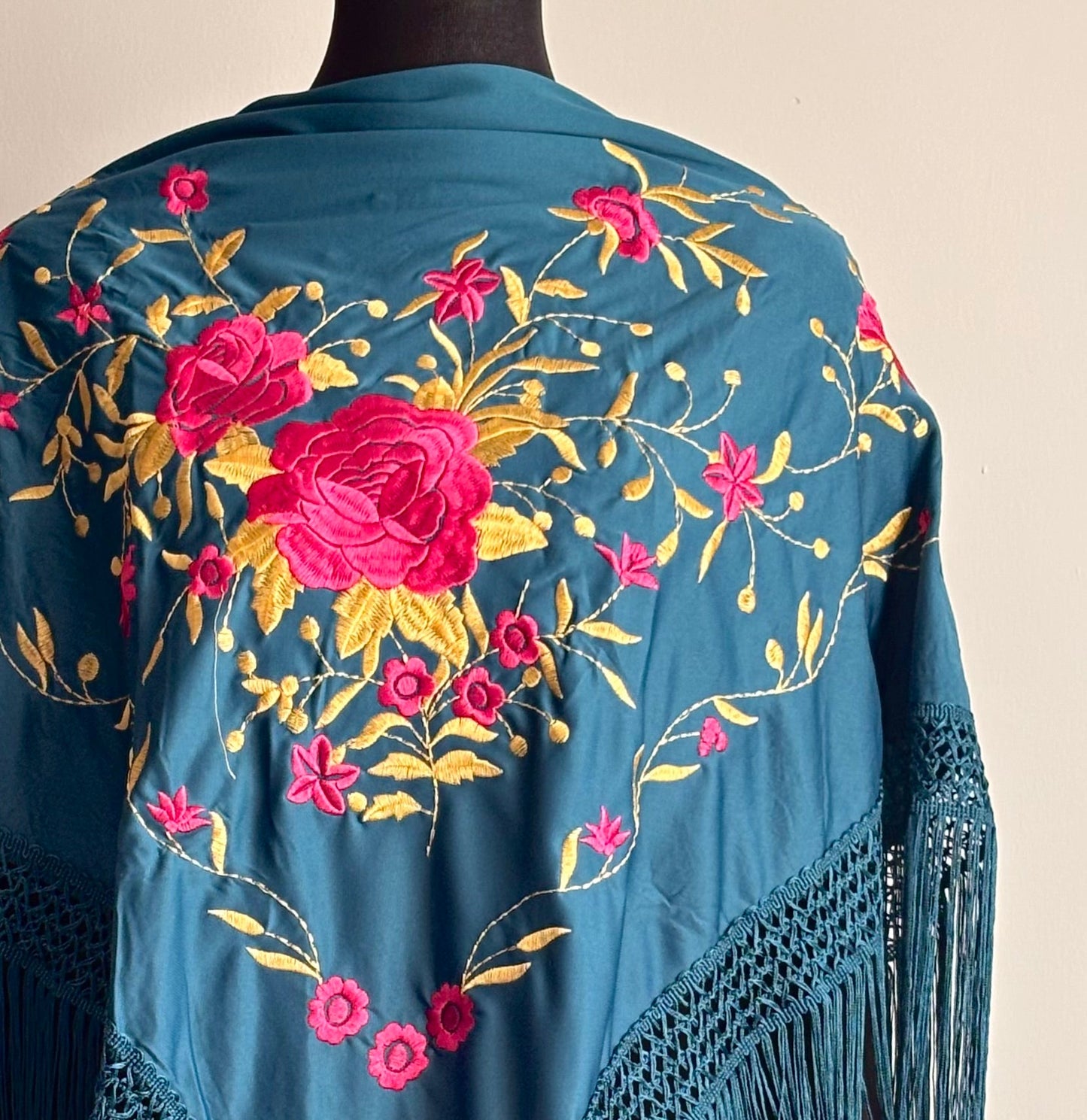 Mantón Maravilla Grande 008