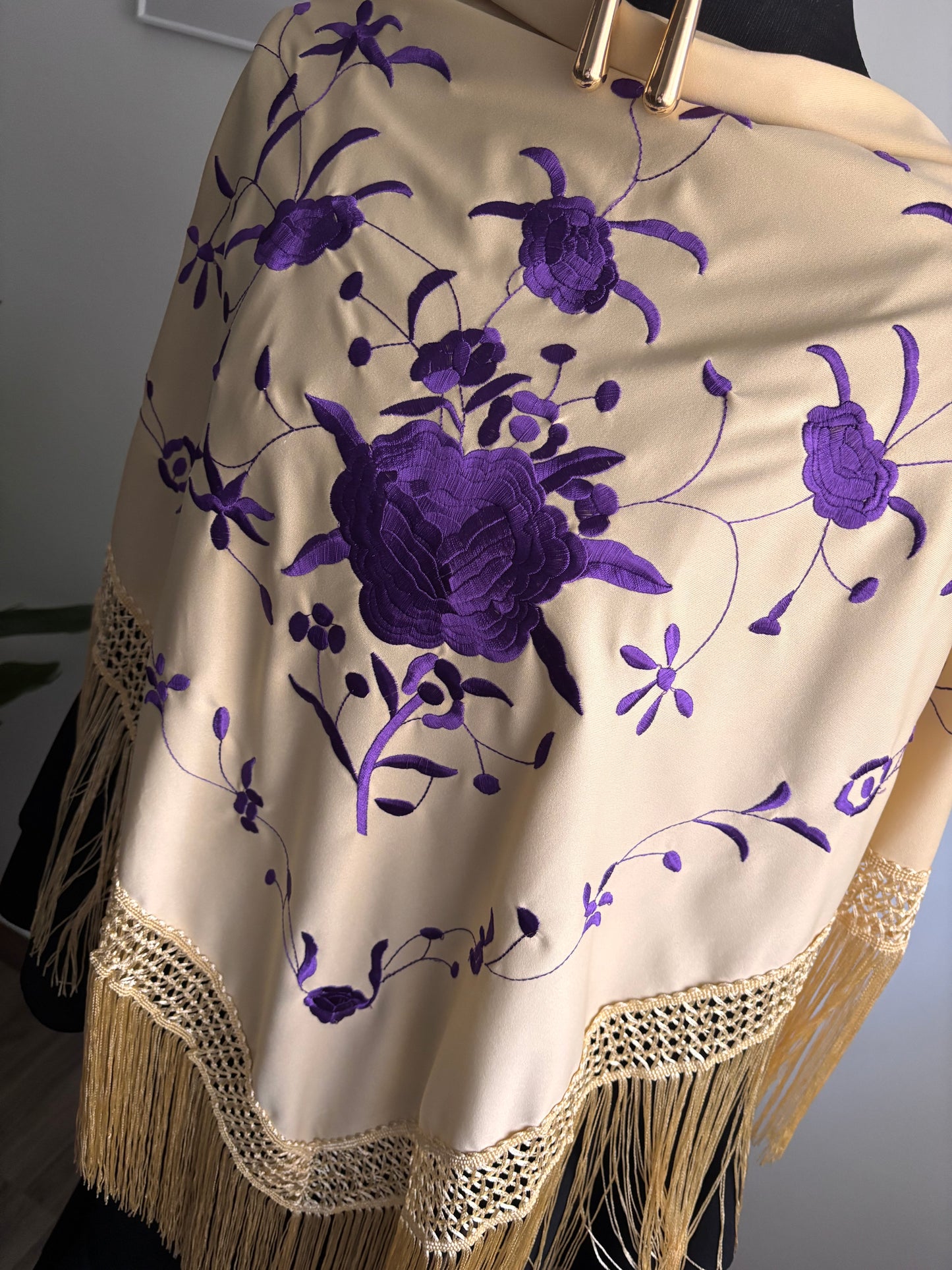 Mantón Arrebato Grande 016