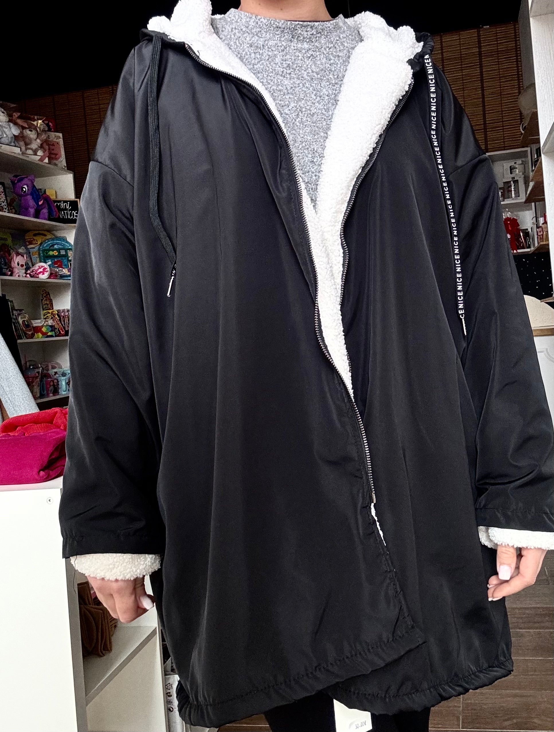 Abrigo Nina Black