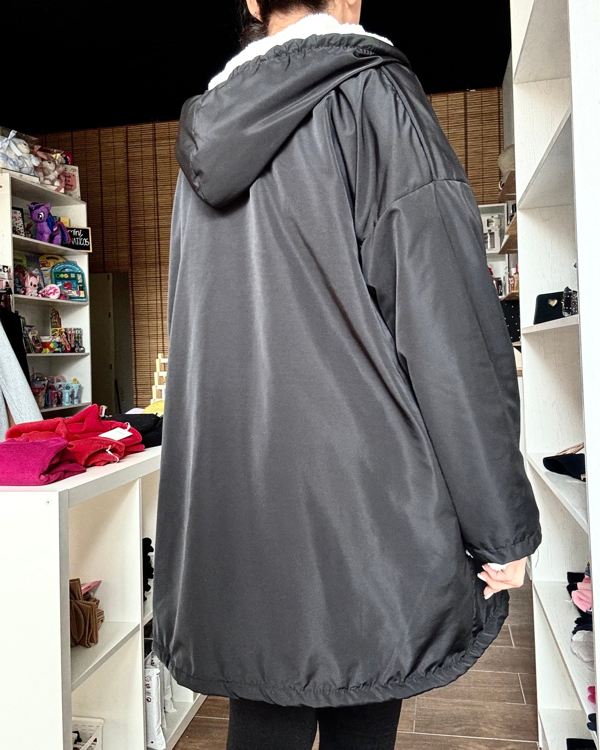 Abrigo Nina Black