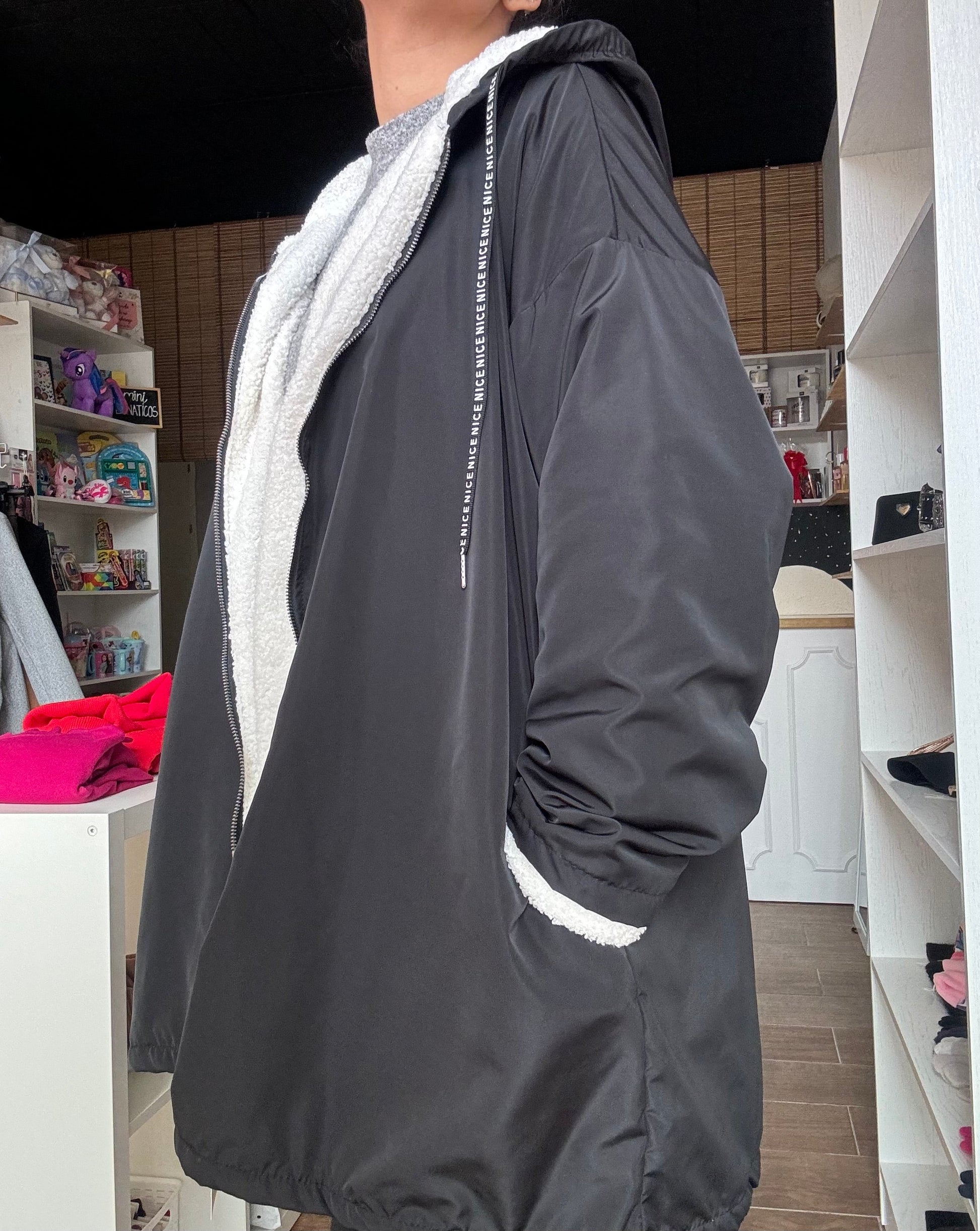Abrigo Nina Black