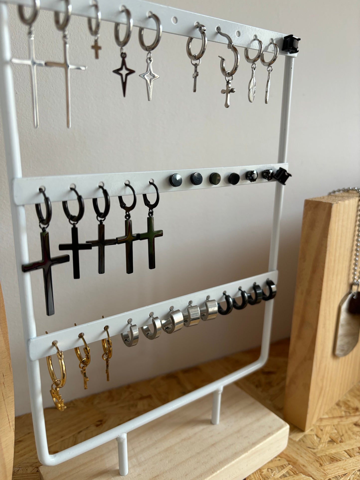Medio par Pendientes Man
